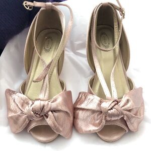 Joyfolie Lucia blush velvet heels girls size 4 shoes